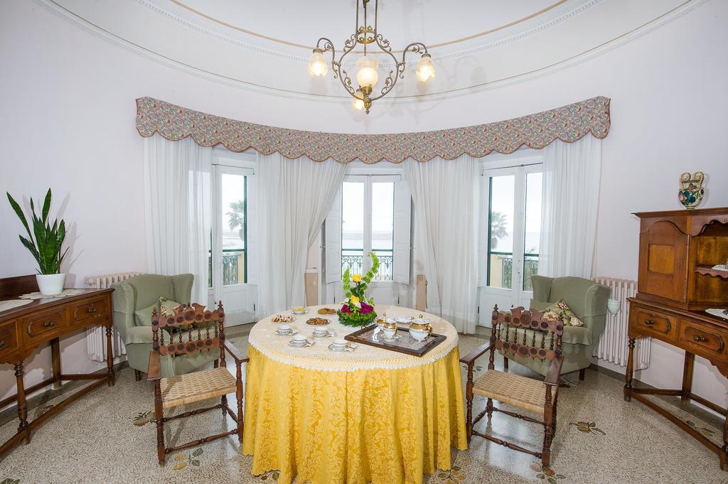 Villa La Meridiana - Caroli Hotels Santa Maria di Leuca ภายนอก รูปภาพ